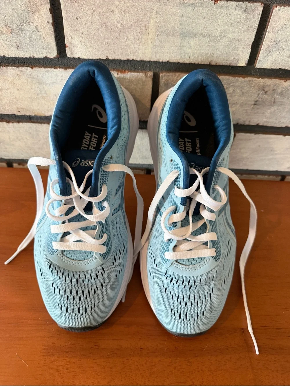 ASICS Women's Light Blue and White Athletic Running Shoes